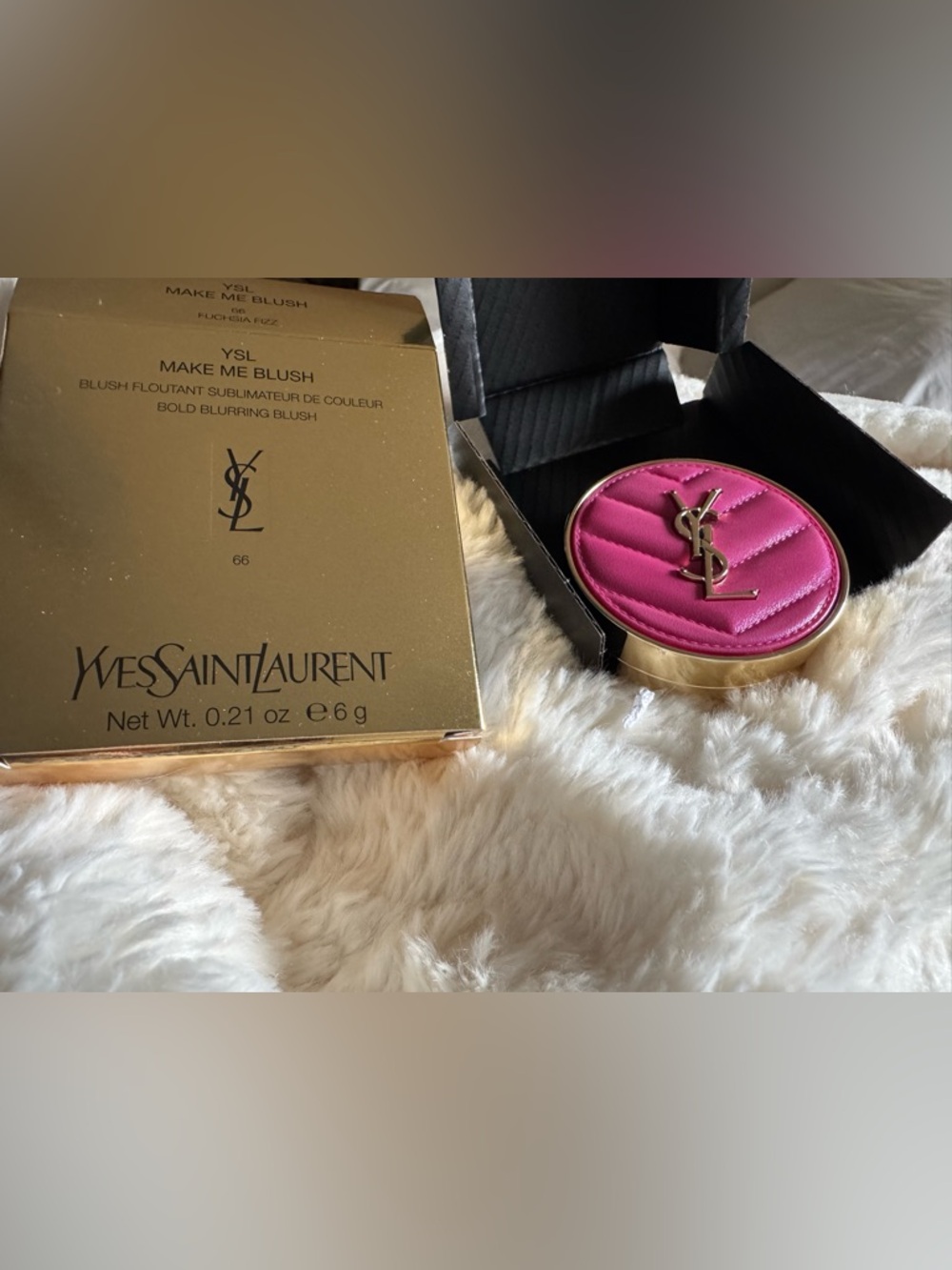 NEW! Yves Saint Laurent 
Make Me Blush 24H Buildable Powder Blush